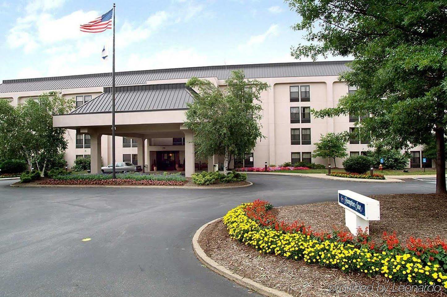 Wingate By Wyndham Cranberry Hotel Cranberry Township Exterior photo